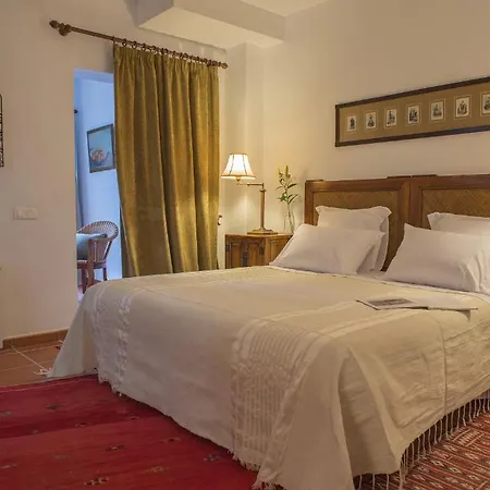 Alavera De Banos Hotel