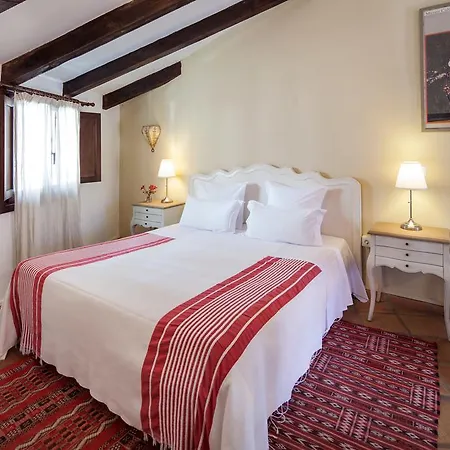Hotel Alavera De Banos *