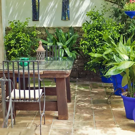 Alavera De Banos מלון רונדה